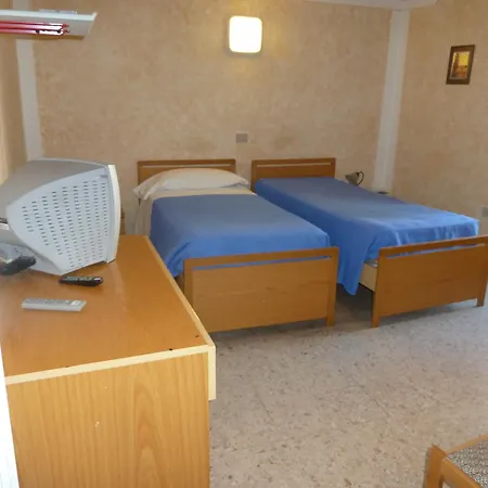 Hotel Bolognese *