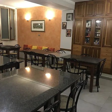 Hotel Bolognese *